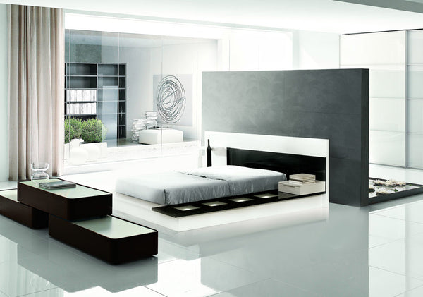 Impera Modern Black and White Lacquer Walk-on Platform Bed