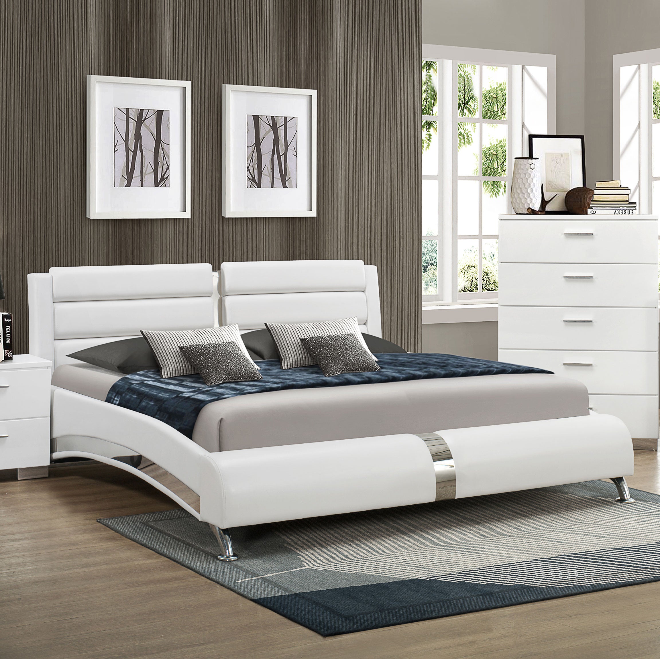 Jeremaine Queen Upholstered Bed White