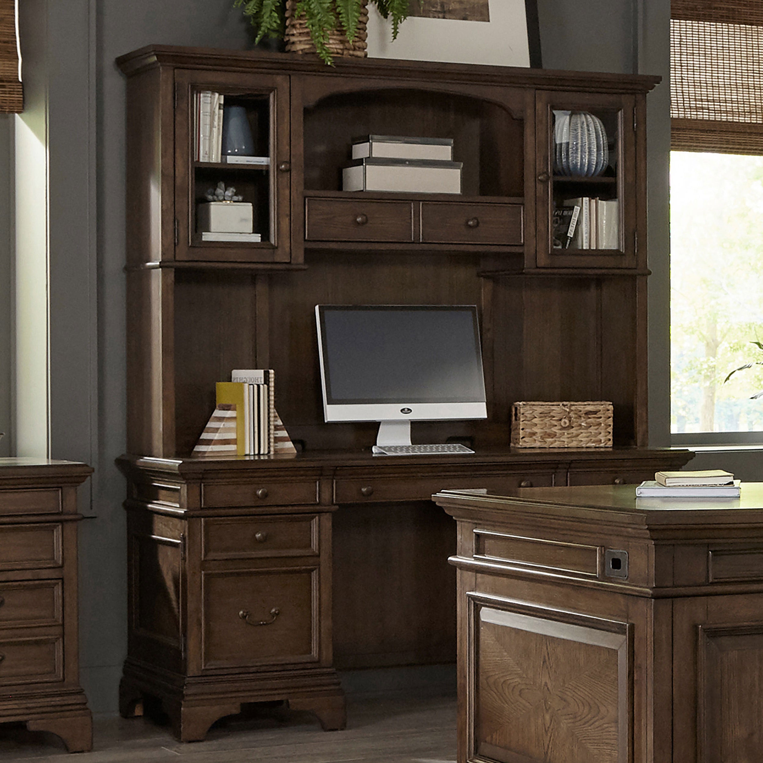 Hartshill Credenza with Hutch Burnished Oak