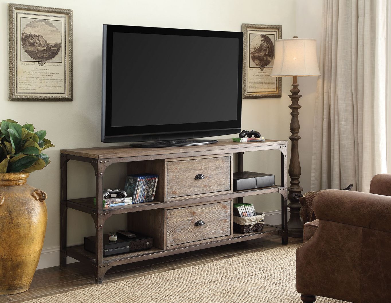 Gorden Tv Stand