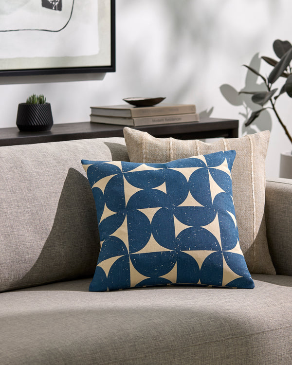 Natur NTR-003 18"H x 18"W Pillow Kit